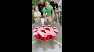 The Spinning Cup Bounce Game 🤪