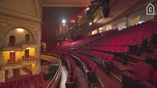 Harlem's Apollo Theater🍿 | Curbed Tours