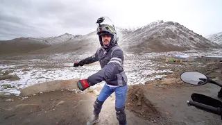 DANCING AT KHARDUNG LA