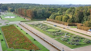 VAUX-LE-VICOMTE UN DES PLUS BEAUX JARDIN À LA FRANÇAISE EN SEINE-ET-MARNE