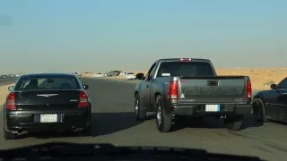 408 GMC Sierra VS Chrysler 300C SRT8