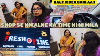 Flipflop vs Barefoot ki vdo half shoot hui hai jldi upload hoga | Mummy aai shop me | Mike searching