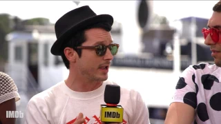 Elijah Wood Reveals Emotional Connection to 'Dirk Gently' |  IMDb EXCLUSIVE