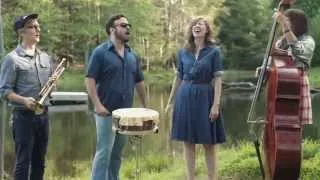 Garden Sessions: Lake Street Dive - "Look At What Mistake" - Radio Woodstock 100.1 - 6/21/14