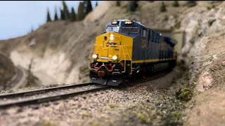 CSX ES44 Hauling Freight