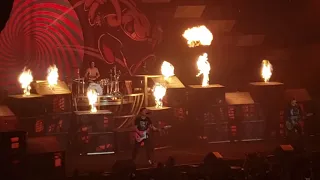 "Bored to Death" - Blink 182 LIVE at The Inglewood Forum 8/8/2019