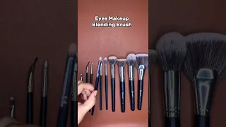 Types of Makeup Brushes