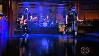 Blink 182 - Rock Show (Live on David Letterman)