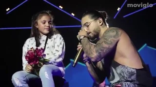 Maluma Sube A Una Pequeña Fan Al Escenario 2018