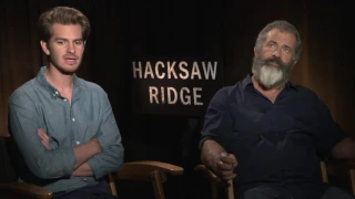 Hacksaw Ridge: Mel Gibson & Andrew Garfield Official Movie Interview | ScreenSlam