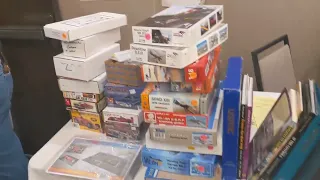 Let's take a look at the vendor hall down at the IPMS! Orangecon Model kit competition!