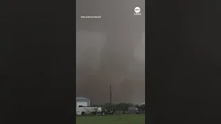 Large tornado spotted in central Texas