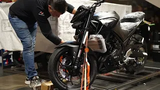 unboxing YAMAHA MT 03 black 2023