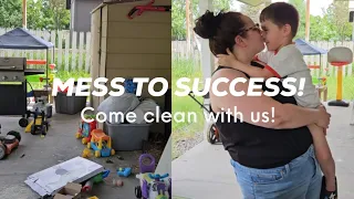 Minimizing our house into a home! Come clean/declutter/organize with us! ☀️