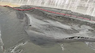 Sediment Flushing Techniques | silt removing using Spillway Radial gate