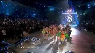 Victoria's Secret Fashion Show 2012 Best Moments || Rihanna,Bruno Mars and Justin Bieber performing