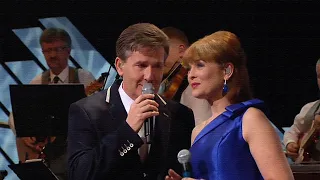 Daniel O'Donnell with Mary Duff - It Doesn't Matter Anymore [Live In Dublin]