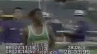 HAILE GEBRSELASSIE GETS PUNCHED DURING A RACE