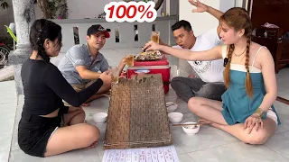 Trò Chơi Cực Kì Vui Trên Bàn Nhậu, Hôm Nay Ly Ngô Trúng Mánh Toàn Uống 100%| Ly Ngô Vlog