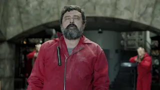 La Casa De Papel Season 1 | Moscow Tries To Surrender | Moscú Intenta Rendirse