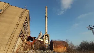 Climbing chimney and exploring abandoned factory