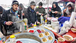 Amazing Food at Street | Heavy snowfall Street food in Kabul Afghanistan | Afghan Best Street Food