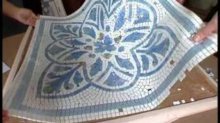 Столик с мозаикой от Нелли Котовой и Юлии Бурановой