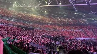 THE MASSIVE CANDYBONG WAVE AT PHILIPPINE ARENA, THE BIGGEST INDOOR ARENA IN THE WORLD#twice#kpop