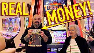 Local Mom Wins Over $1000 in a Las Vegas Casino