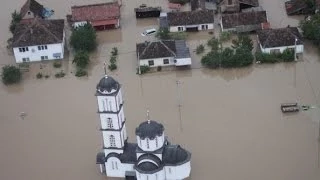 Более миллиона боснийцев пострадало от наводнения (новости)