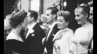 Reina Isabel Saluda a Marilyn  Monroe