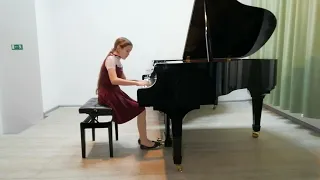 В. А. Моцарт: "Соната N12 фа мажор 3 часть. Исполняет Лидия Букур, 13 лет.