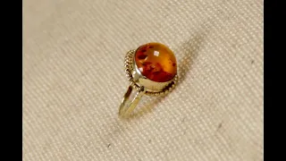 Vintage Gold & Amber Ring  2148