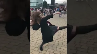 hermoine dancing to 212 by azealia banks