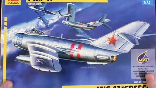 Обзор сборной модели МиГ-17 "Zvezda", 1/72