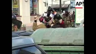 4:3 Clashes between Pro-Russians and government supporters in Odessa