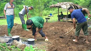 Journey of Kindness: The villagers help father and son build a house and have an intimate meal