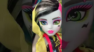 Monster High (G3) Skulltimate Secrets Neon Frights Frankie Stein Doll Unboxing