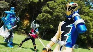 The Gold Ranger Is On The Phone 🦖 Dino Fury ⚡ Power Rangers Kids ⚡ Action for Kids