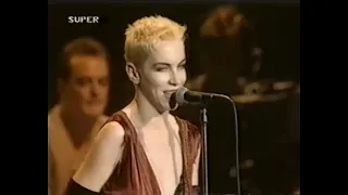 Eurythmics - Love is a stranger, live in Rome 1989 4K upscaled