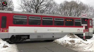 LAPSE SHOT - železniční přejezd / železničné priecestie / railroad crossing Dolný Kubín (SK) (2019)