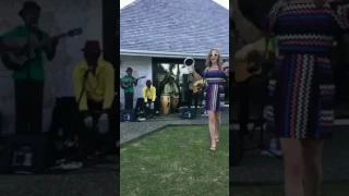 Joe King has posted this video on your "Story" of your wife of instagram Candice King dancing