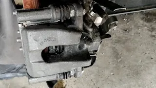 2015 Corolla rear brake caliper  replacement feat. Autel mk908