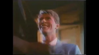 David Bowie The Tube 1984 Jazzing For Blue Jean.