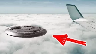 НЛО засняли с борта самолета -  видео очевидцев 2017 HD (UFO)