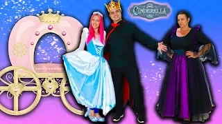 CINDERELA VIROU UMA PRINCESA DE VERDADE - Historinha em Portugues | DisneySurpresa