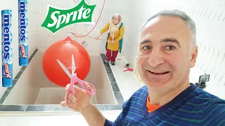 Experiment & İn The Pool Giant BALLOON in Test  Sprite And MENTOS