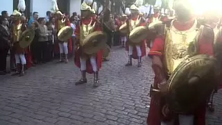 Centuria romana munda montilla salida de la iglesia viernes santo 2015