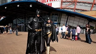 Cosplayers and Stars Mingle at London Film & Comic Con