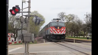 Various trains in Hinsdale, IL (BNSF, Metra, Amtrak)